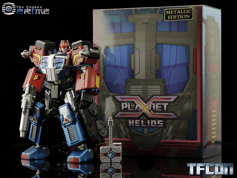 Planet X PX 14B Helios Powered Convoy TFCon Edition  (1 of 24)